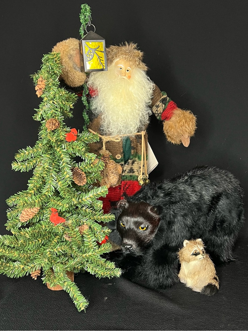 Lynn Haney Santa Forest Friends Vintage 2001 Bear Raccoon Tree Figurine